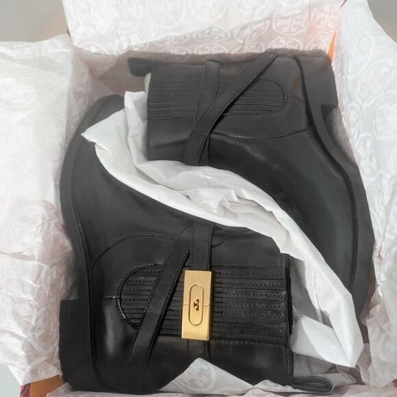 Tory Burch READ THE DESCRIPTION! T-HARDWARE CHELSEA BOOT Black 8 Booties - Picture 7 of 13
